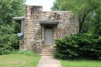 Land in Howell County, Missouri