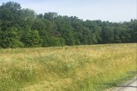 Farm and Ranch in Jefferson County, Illinois
