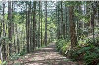 Land in Douglas County, Oregon