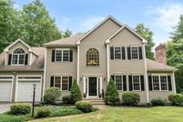 House in Worcester County, Massachusetts