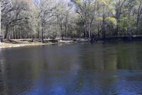 Land in Gilchrist County, Florida