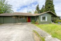 House in Wahkiakum County, Washington