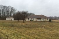 Land in Jefferson County, Illinois