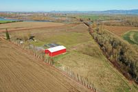 Land in Lane County, Oregon