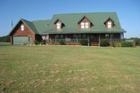 House in Sharp County, Arkansas