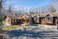 House in Worcester County, Massachusetts