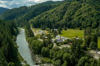 Riverfront Property in Douglas County, Oregon