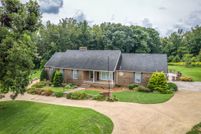 House in Marshall County, Alabama