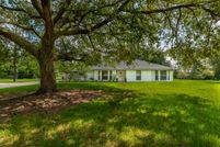 House in Jefferson County, Texas
