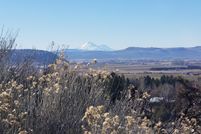 Land in Klamath County, Oregon