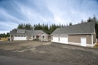 House in Grays Harbor County, Washington
