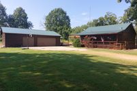 Land in Jefferson County, Illinois