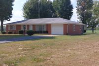 Land in Jefferson County, Illinois