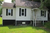 House in Hardin County, Illinois