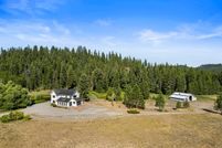 Farm and Ranch in Pend Oreille County, Washington