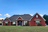Land in Lauderdale County, Alabama
