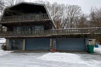 House in Lake County, Indiana