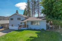 House for sale in Siskiyou County, California