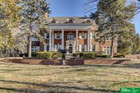 House in Douglas County, Nebraska