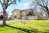 House for sale in Jackson County, Oregon