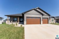 House for sale in Lincoln County, South Dakota