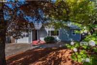 House for sale in Douglas County, Oregon