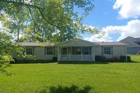 House for sale in Clay County, Illinois