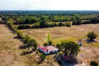 House in Fannin County, Texas