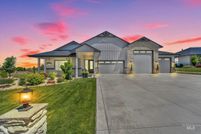 House for sale in Canyon County, Idaho