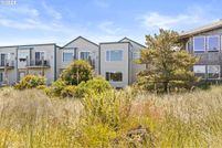 House for sale in Lincoln County, Oregon