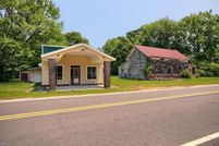 House for sale in Mathews County, Virginia