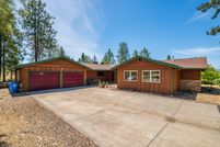 House for sale in Jackson County, Oregon