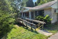 House for sale in Lee County, Kentucky