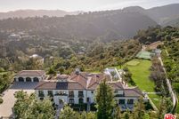 House for sale in Los Angeles County, California