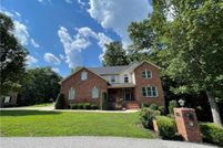 House for sale in Putnam County, West Virginia