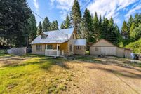 House for sale in Jackson County, Oregon