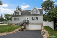 House for sale in McHenry County, Illinois