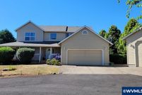 House for sale in Marion County, Oregon