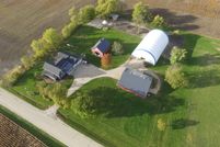 House for sale in Grundy County, Illinois