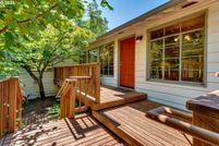 House for sale in Lane County, Oregon