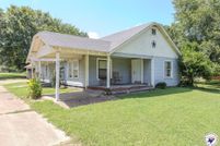 House for sale in Bowie County, Texas