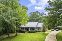 Waterfront Property for sale in Hinds County, Mississippi