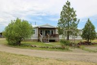 House for sale in Lake County, Oregon