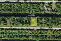 Lakefront Property for sale in Charlotte County, Florida