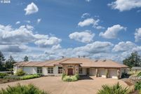 House for sale in Yamhill County, Oregon