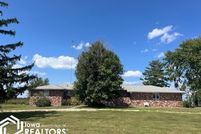 Land for sale in Henry County, Iowa