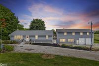 Land for sale in Henry County, Iowa