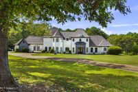 Lakefront Property for sale in Madison County, Mississippi