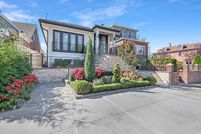 Land for sale in Queens County, New York