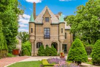 House for sale in Milwaukee County, Wisconsin